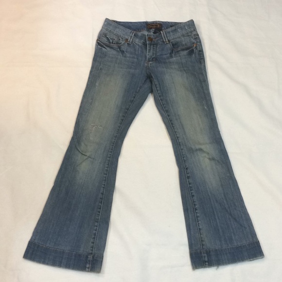 Last Chance!! Seven7 Sexy Flare distressed jeans - Picture 1 of 7